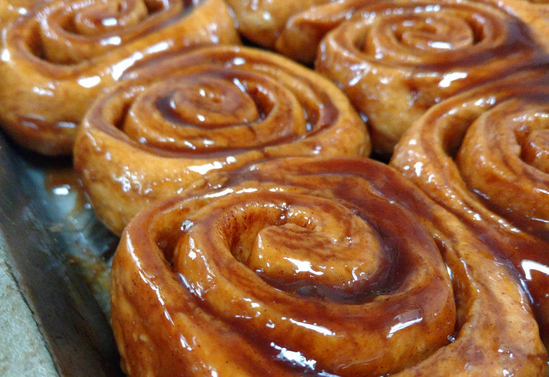 MÄNNKITCHEN Mom's Cinnamon Roll Recipe
