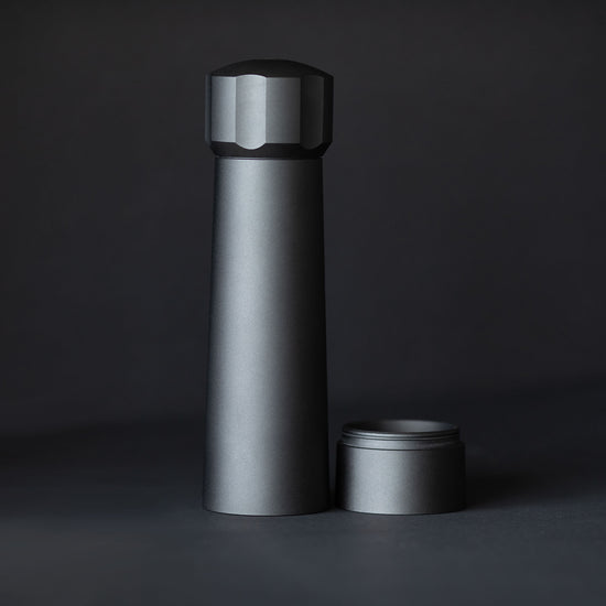 XL MANNKITCHEN Pepper Cannon - Professional Grade High Output Pepper Mill for Commercial Kitchens and Restaurants